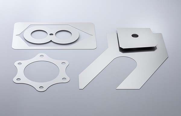 Beispiele von Passelementen der Firma peel-plate in verschiedenen Formen und Größen